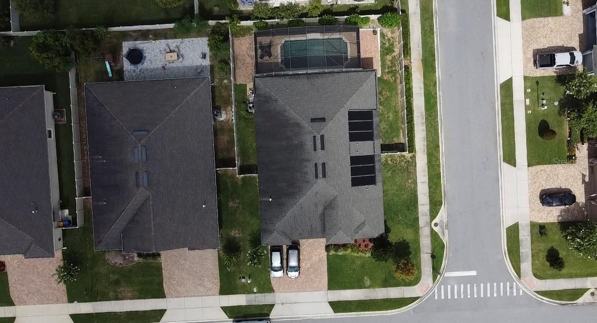 2504 CAVENDER CREEK ROAD — photo 7 of 42