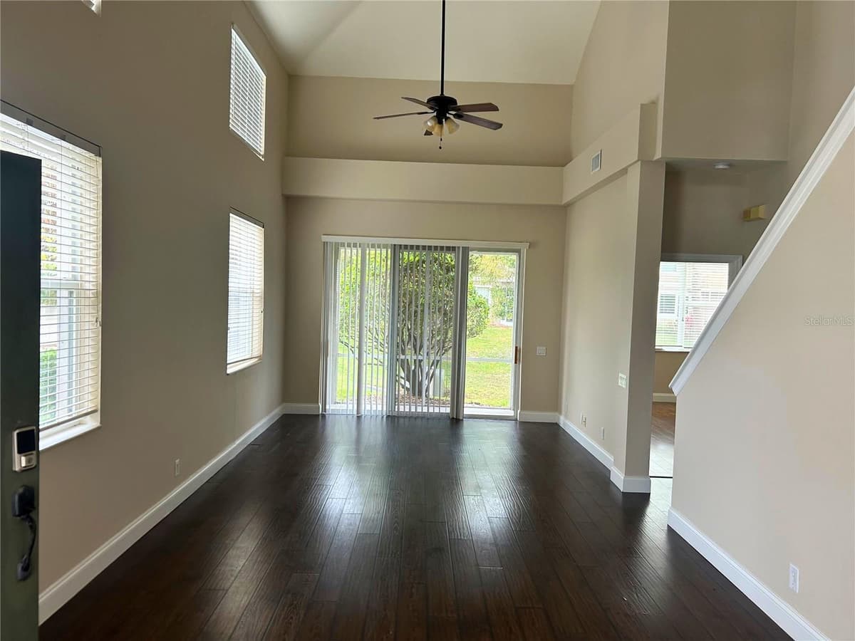 3292 COVERED BRIDGE DRIVE — photo 6 of 38