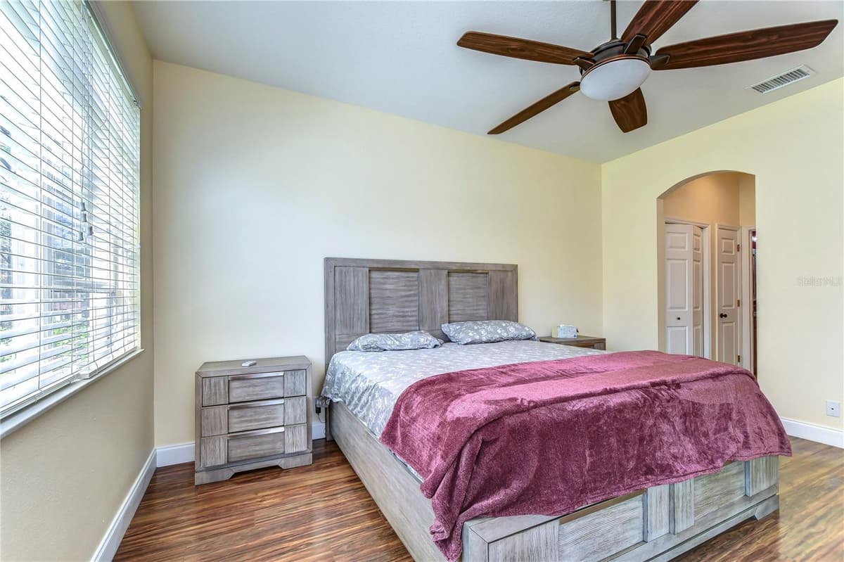 3292 COVERED BRIDGE DRIVE — photo 13 of 38