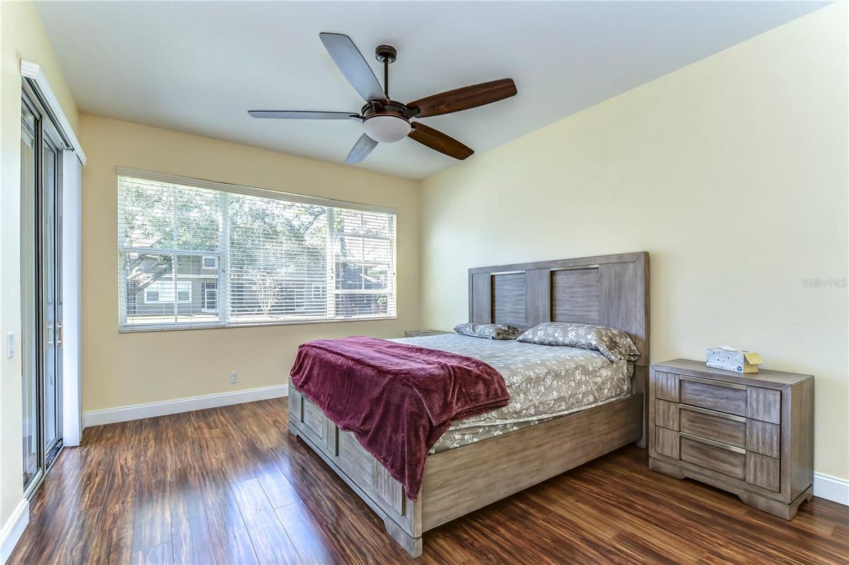 3292 COVERED BRIDGE DRIVE — photo 11 of 38
