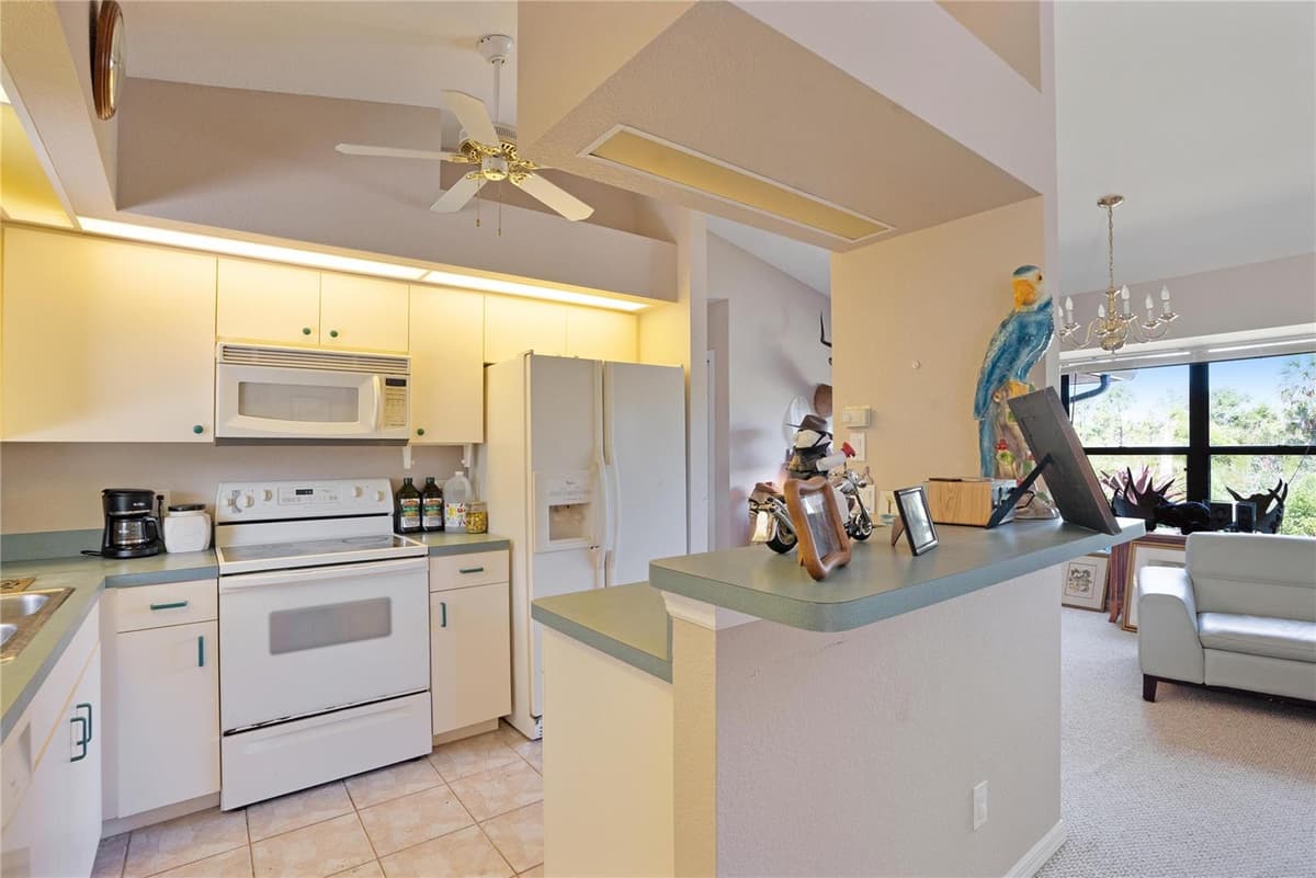 268 CORY STREET — photo 9 of 25