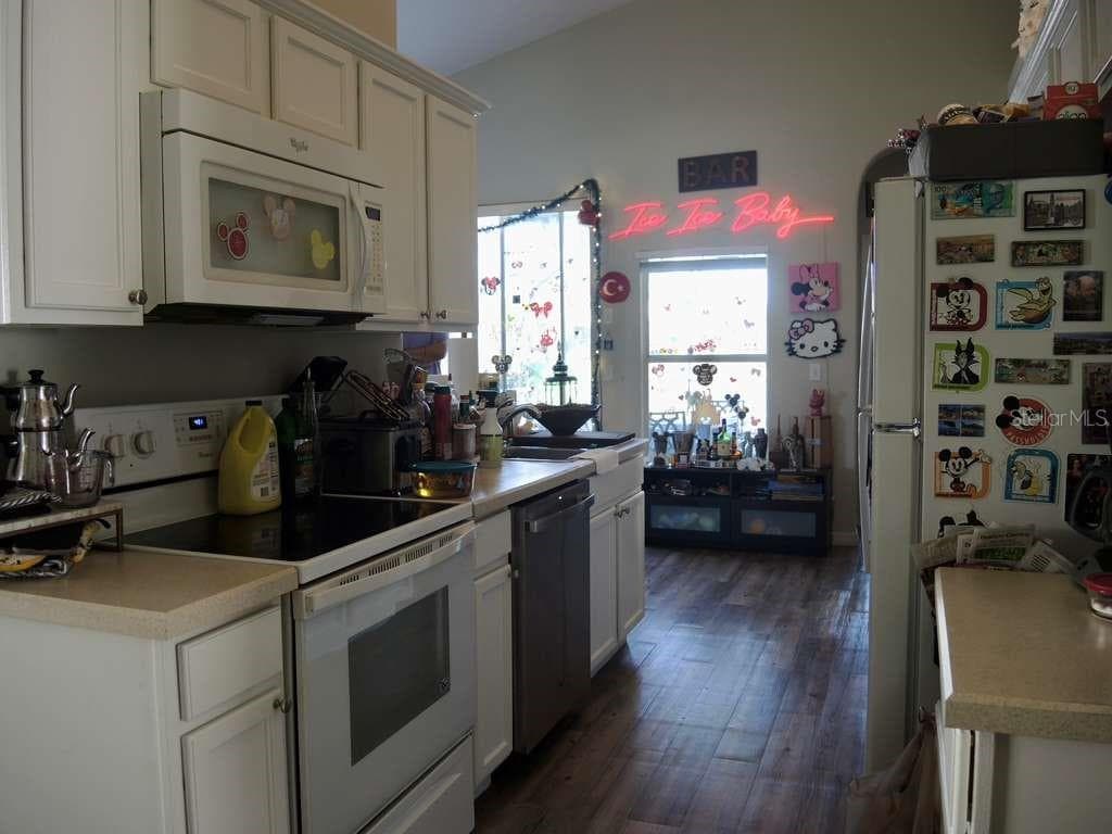 16732 GLENBROOK BOULEVARD — photo 17 of 27