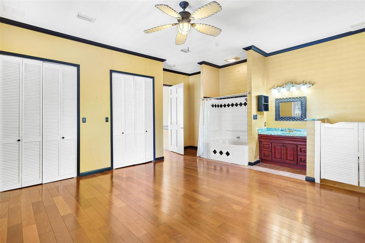 2400 GRIFFIN DRIVE — photo 35 of 78