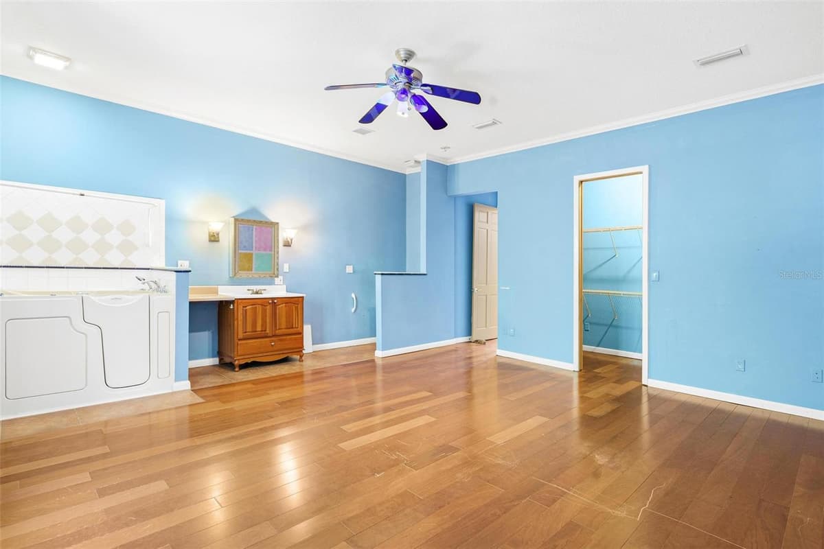 2400 GRIFFIN DRIVE — photo 41 of 78