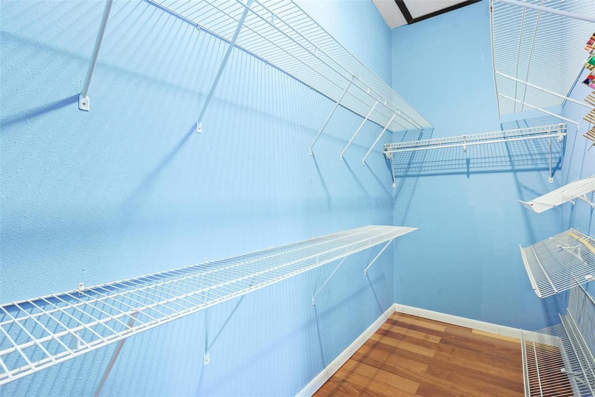 2400 GRIFFIN DRIVE — photo 45 of 78