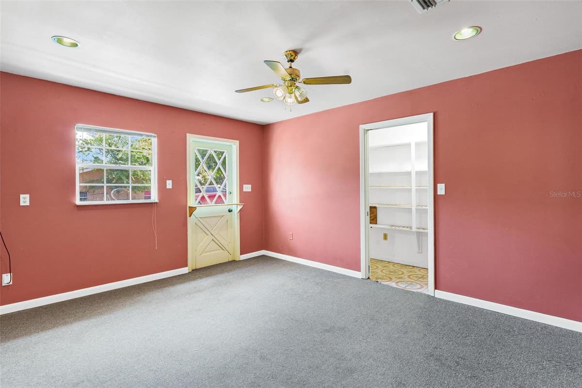 2400 GRIFFIN DRIVE — photo 57 of 78