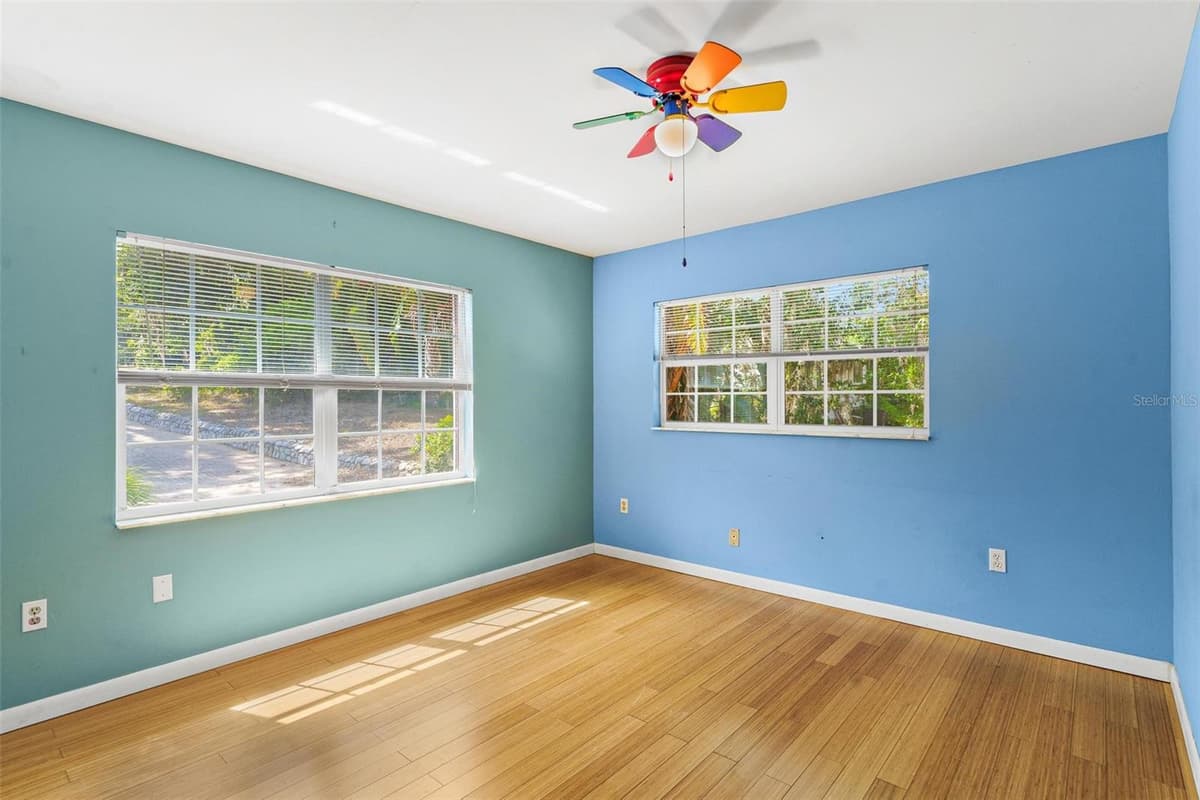 2400 GRIFFIN DRIVE — photo 46 of 78