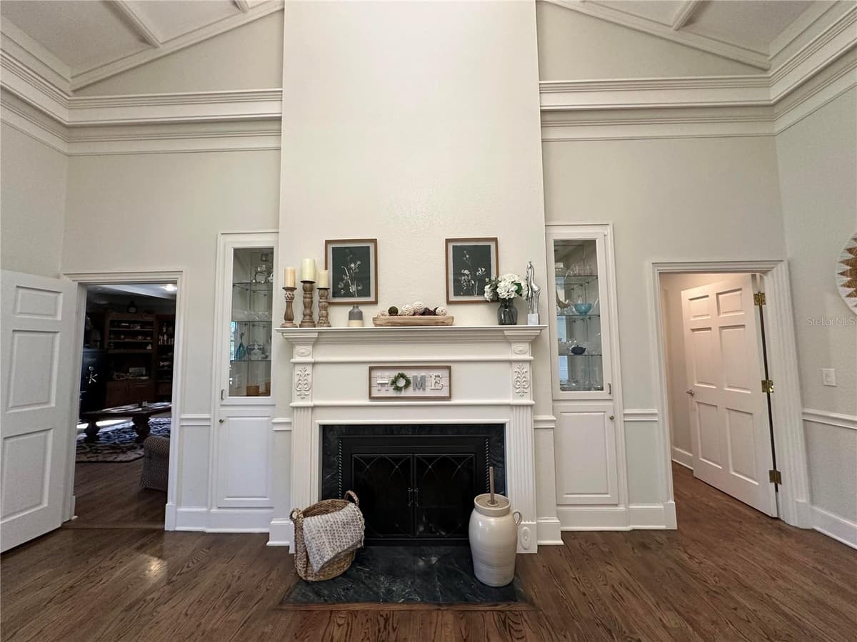 708 MAIN STREET — photo 12 of 91