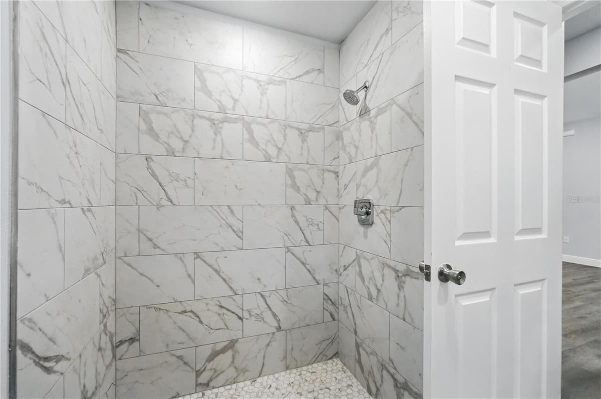 225 STARLING COURT — photo 13 of 14