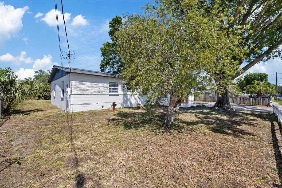 324 COUNTRY CLUB DRIVE — photo 44 of 46