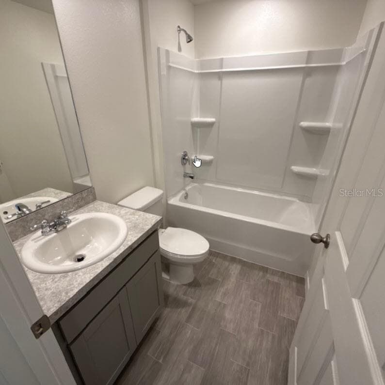 37 PACKARD LANE — photo 6 of 10