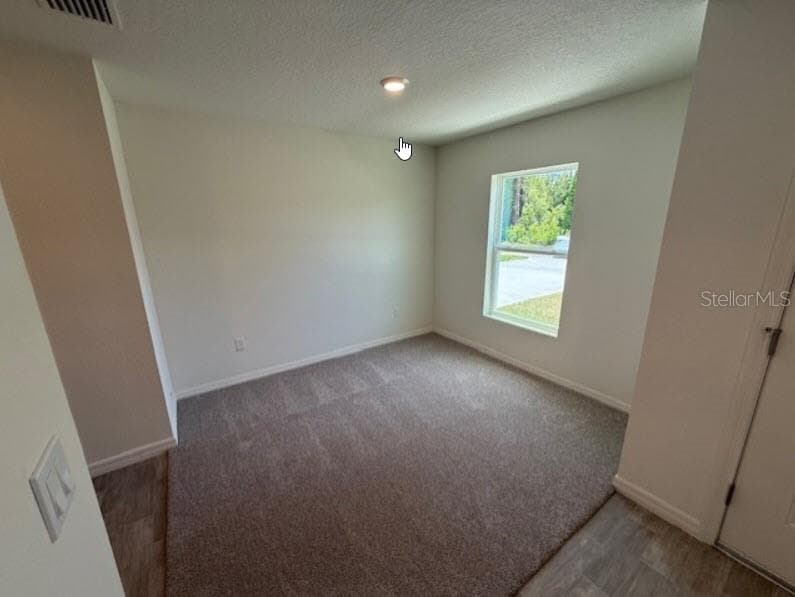 1 RIVERVIEW PLACE — photo 3 of 13