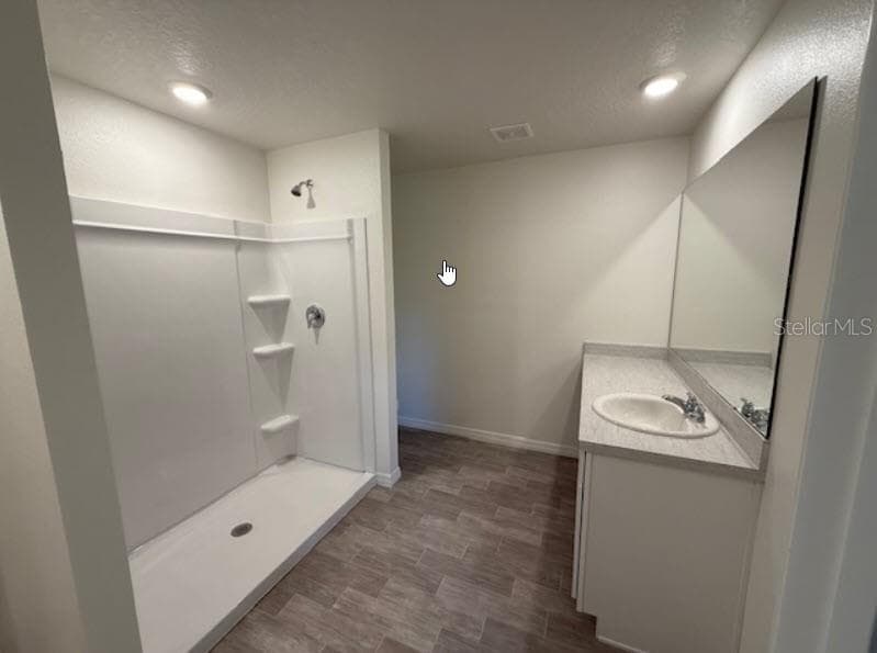 1 RIVERVIEW PLACE — photo 11 of 13