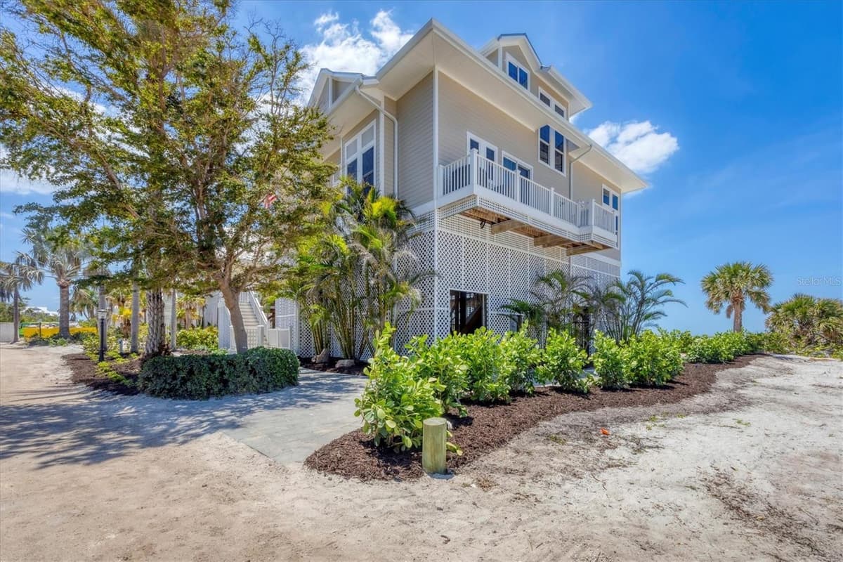 6890 PALM ISLAND DRIVE — photo 9 of 66