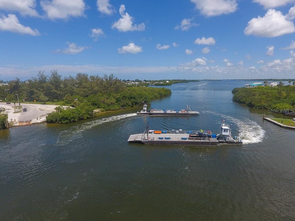 6890 PALM ISLAND DRIVE — photo 58 of 66