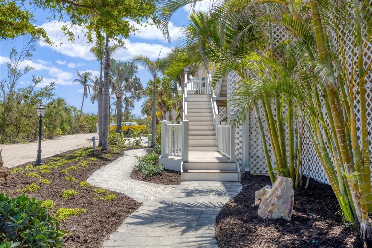 6890 PALM ISLAND DRIVE — photo 10 of 66