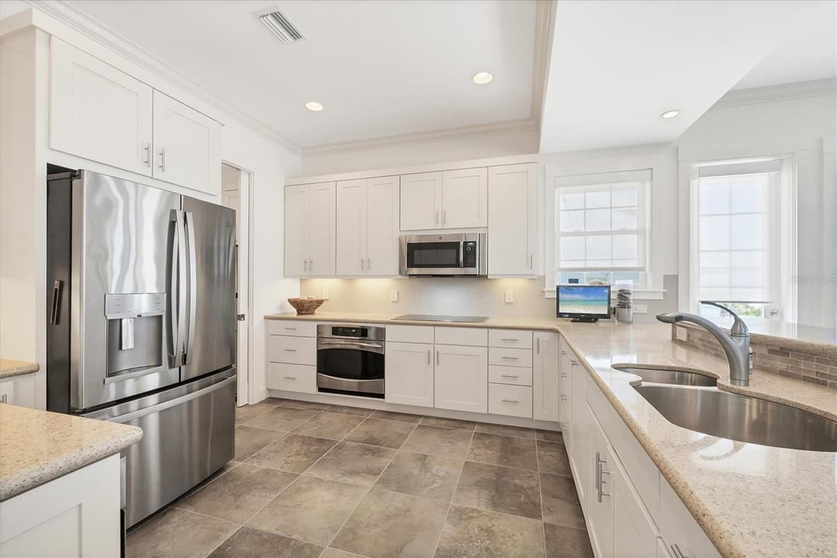 6890 PALM ISLAND DRIVE — photo 19 of 66