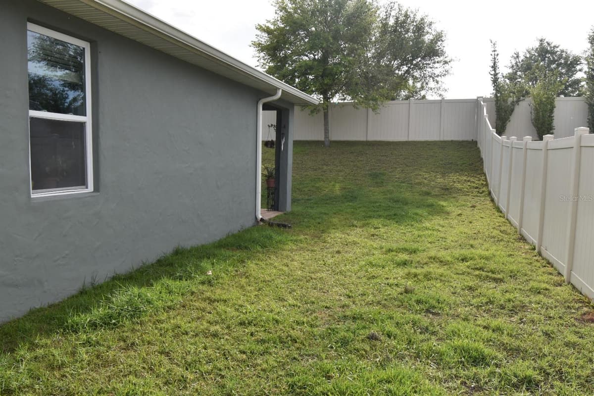 709 CALABRIA WAY — photo 24 of 26