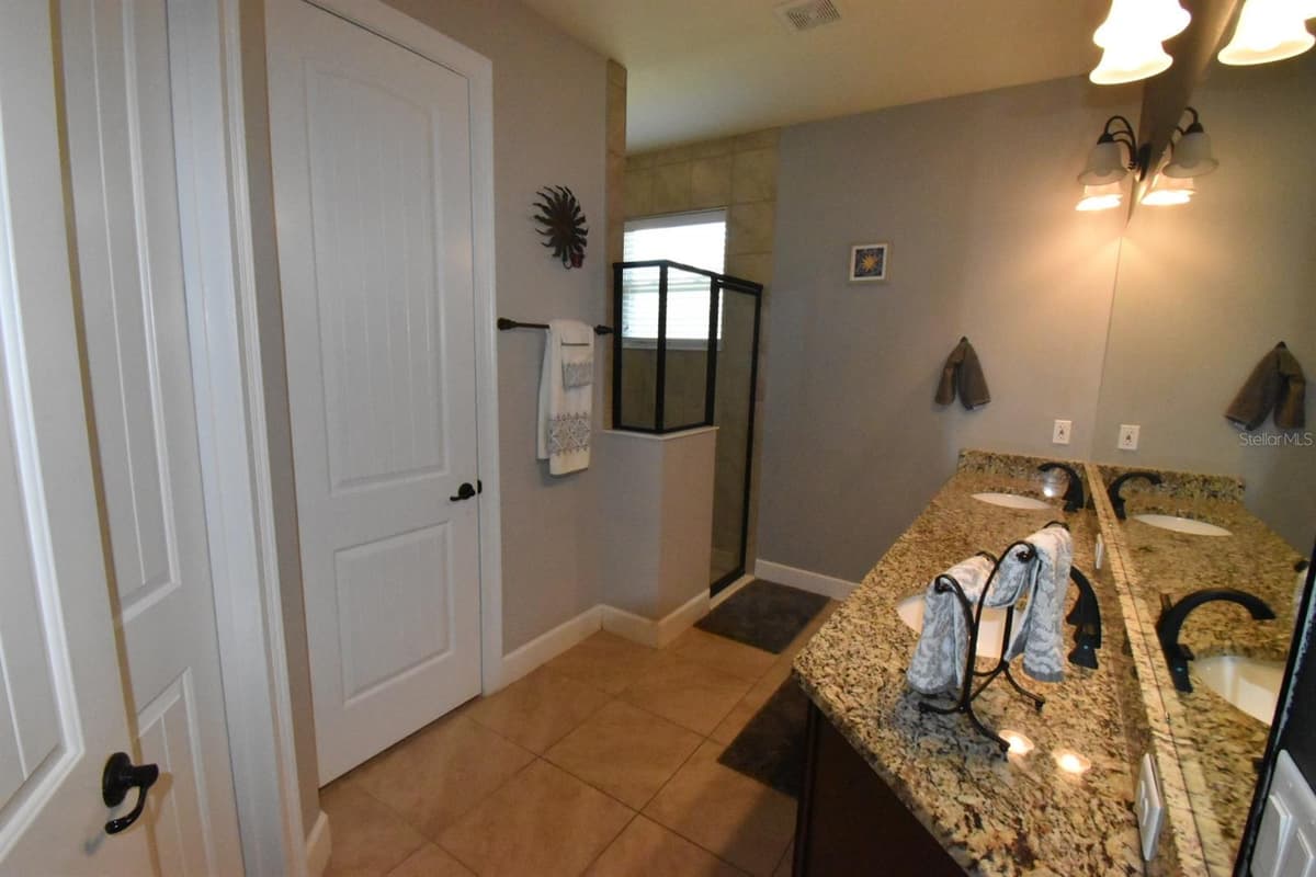 709 CALABRIA WAY — photo 15 of 26