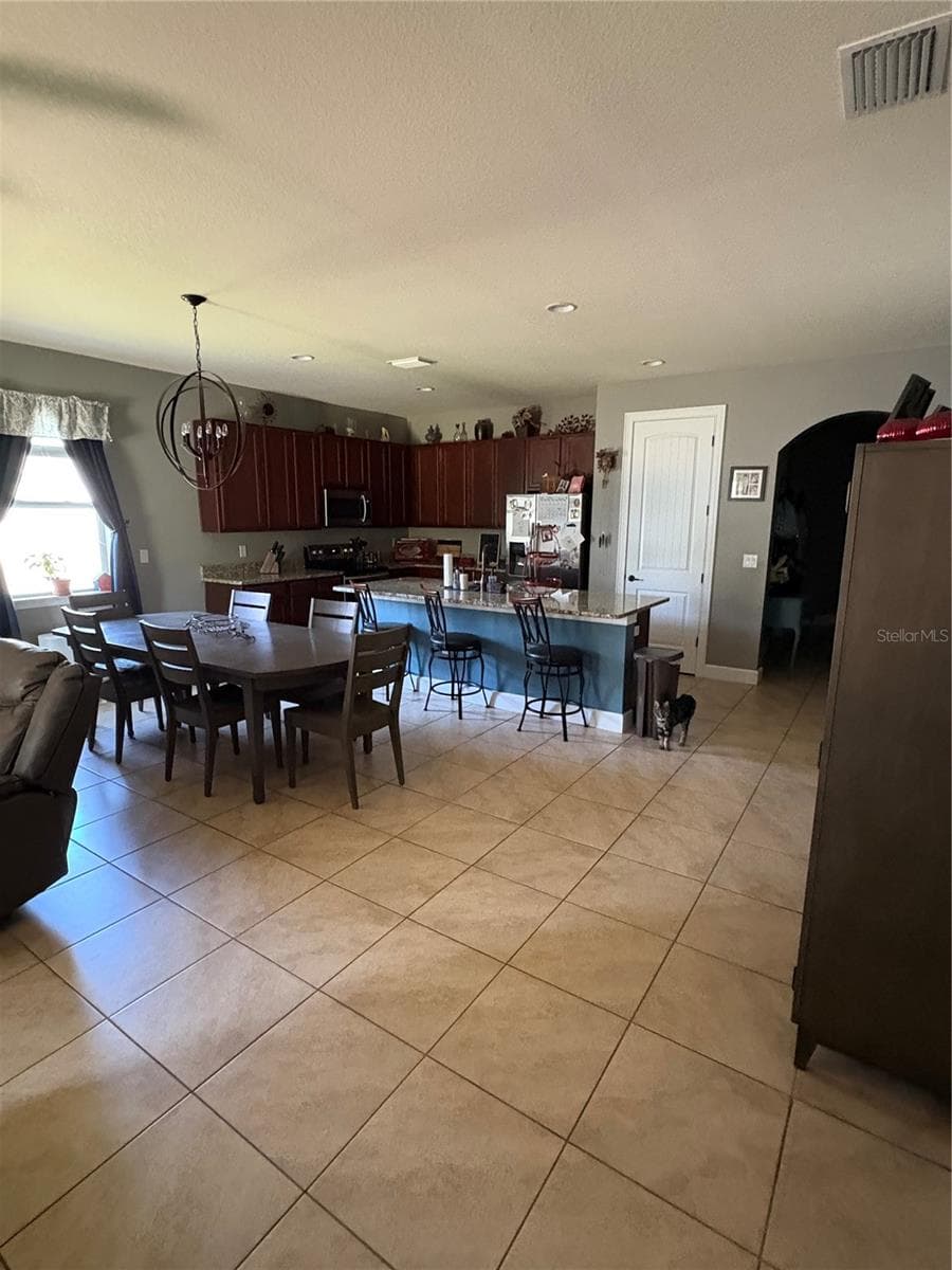 709 CALABRIA WAY — photo 10 of 26