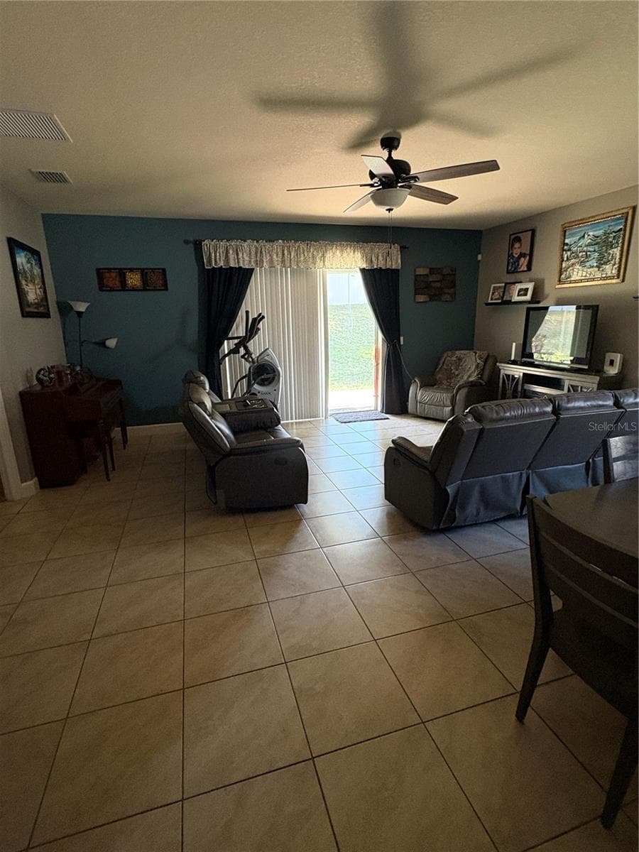 709 CALABRIA WAY — photo 9 of 26