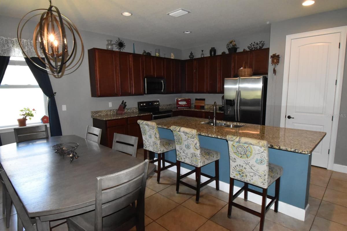 709 CALABRIA WAY — photo 6 of 26