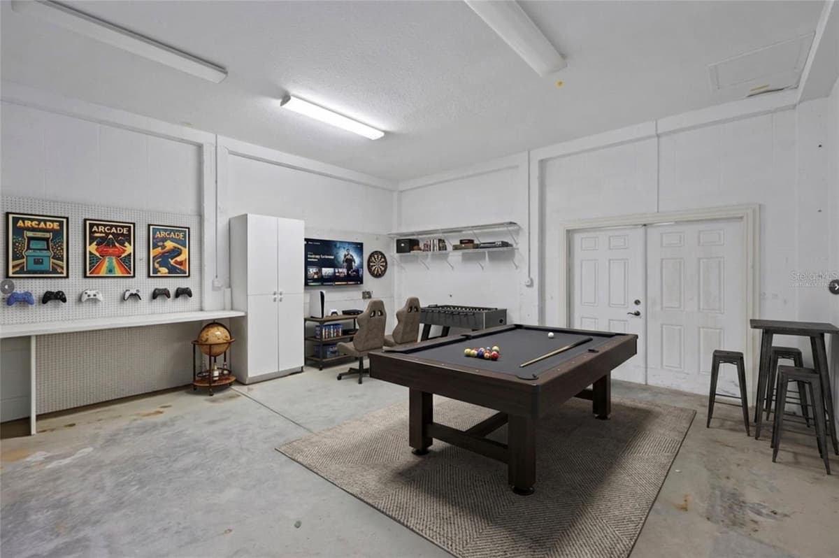 2918 AVENUE — photo 34 of 59