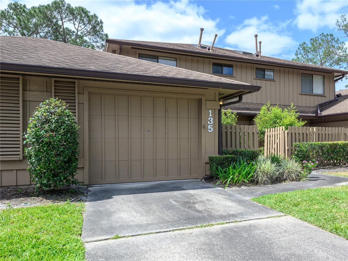 135 HERON BAY CIRCLE — photo 30 of 32