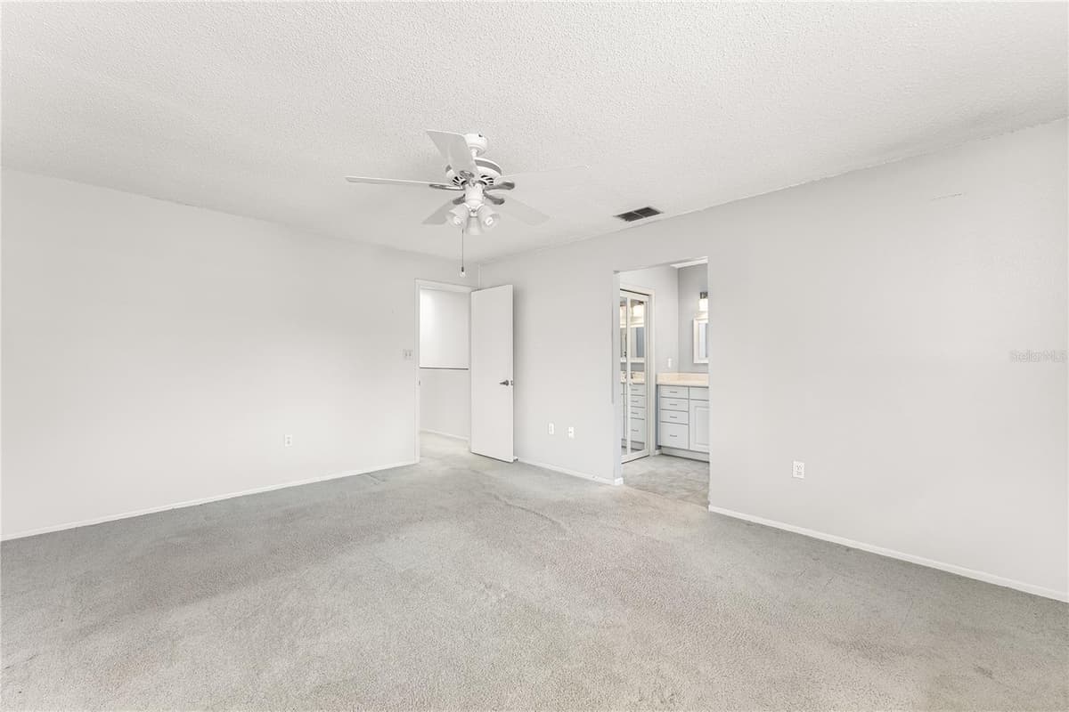 135 HERON BAY CIRCLE — photo 19 of 32