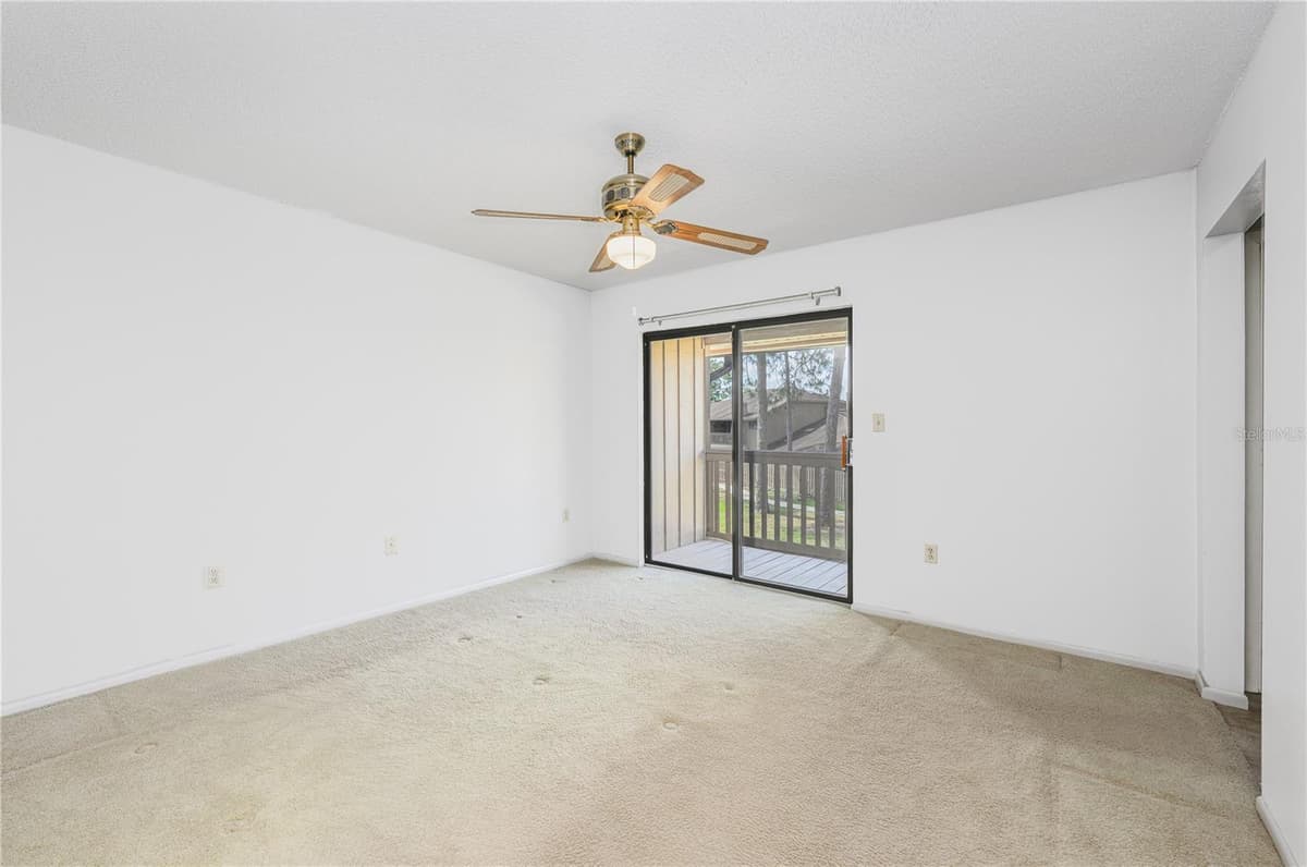 135 HERON BAY CIRCLE — photo 16 of 32