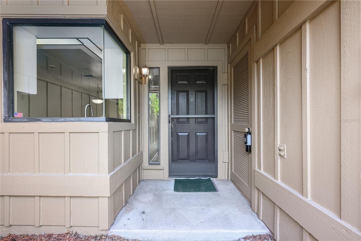 135 HERON BAY CIRCLE — photo 27 of 32