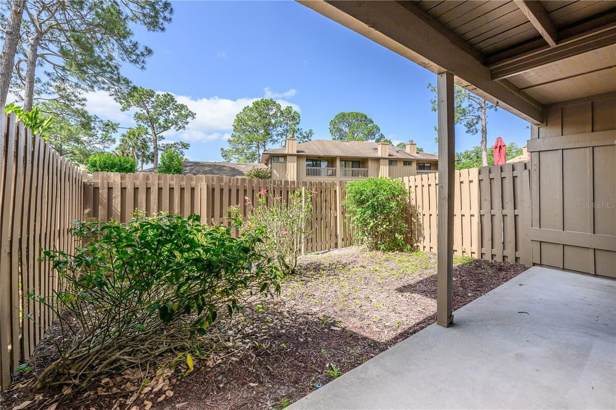 135 HERON BAY CIRCLE — photo 31 of 32