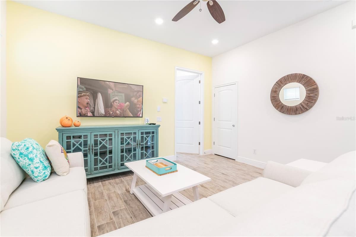 2988 SALTED RIM ROAD — photo 5 of 32