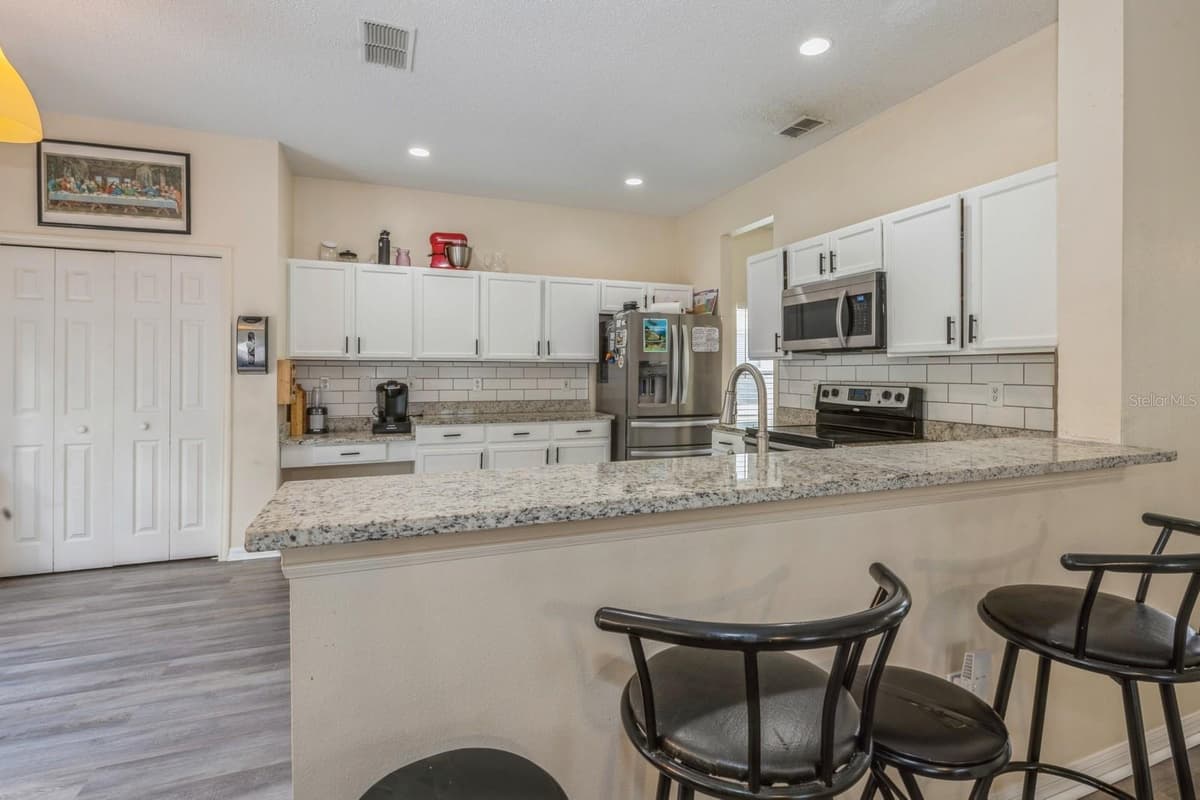 502 FREEMAN STREET — photo 2 of 21