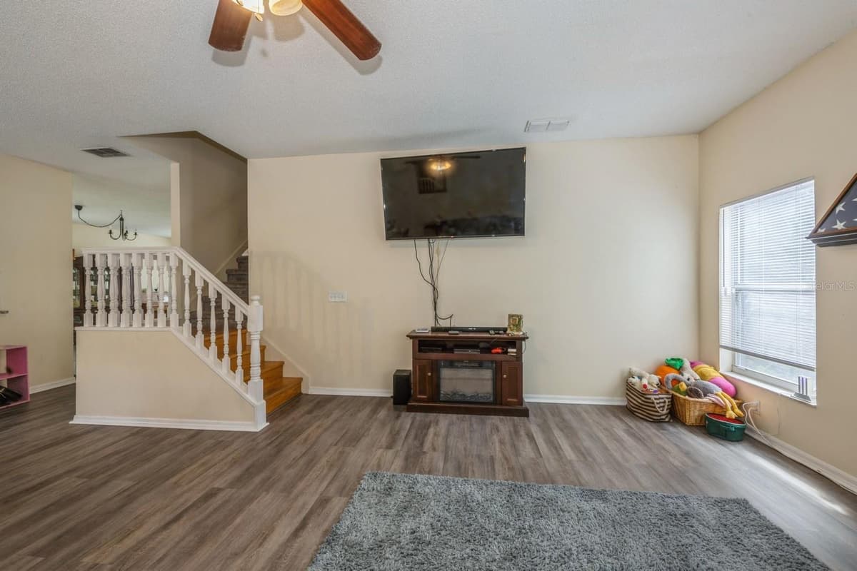 502 FREEMAN STREET — photo 7 of 21
