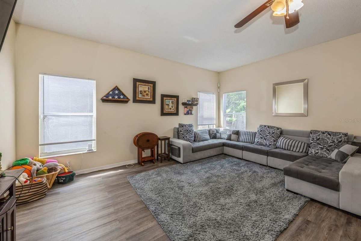 502 FREEMAN STREET — photo 6 of 21