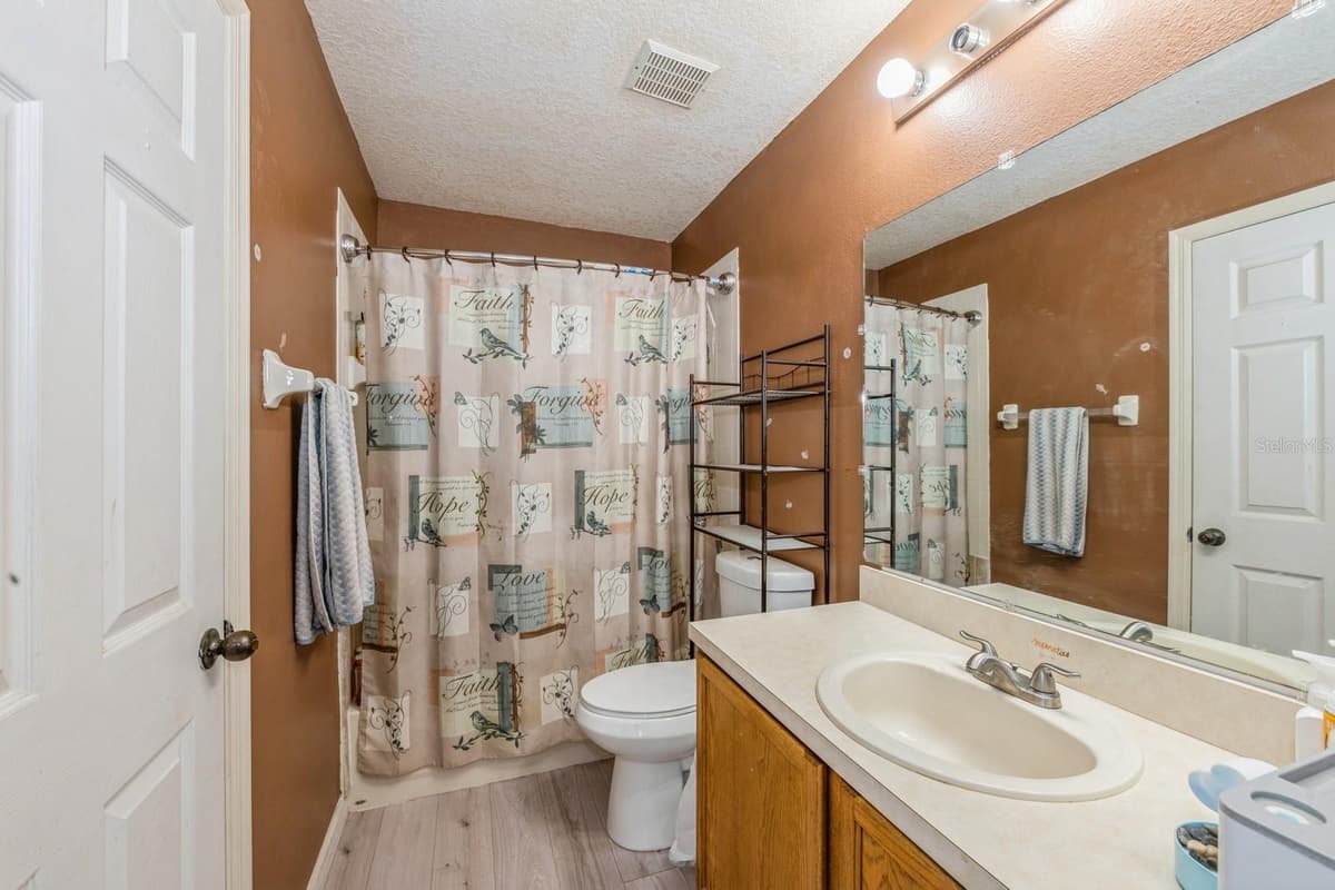 502 FREEMAN STREET — photo 16 of 21