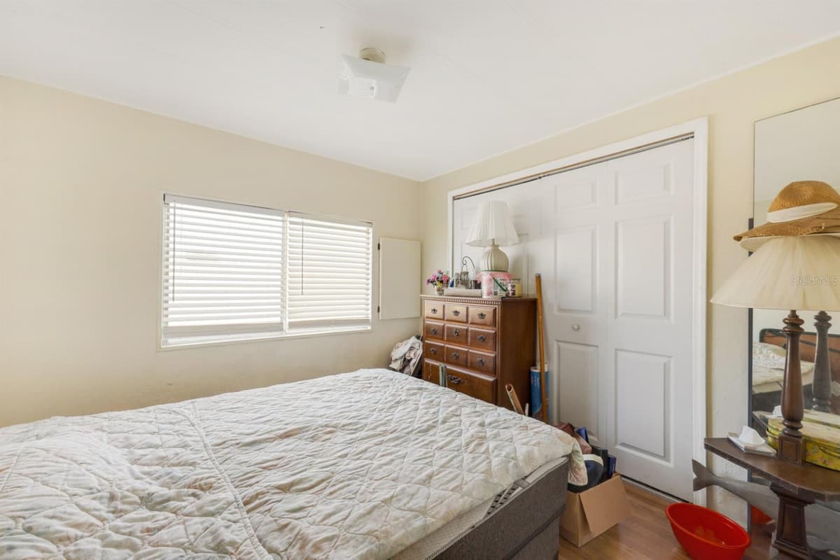 2100 KINGS HIGHWAY — photo 17 of 82