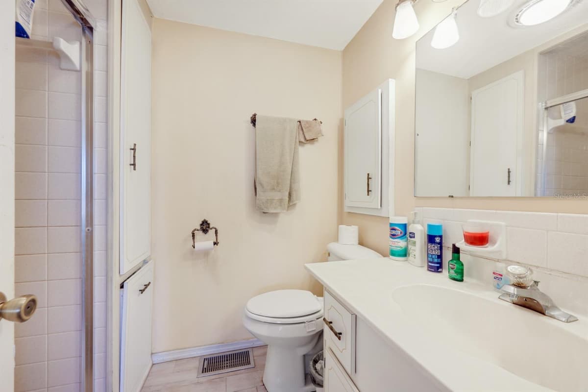 2100 KINGS HIGHWAY — photo 15 of 82