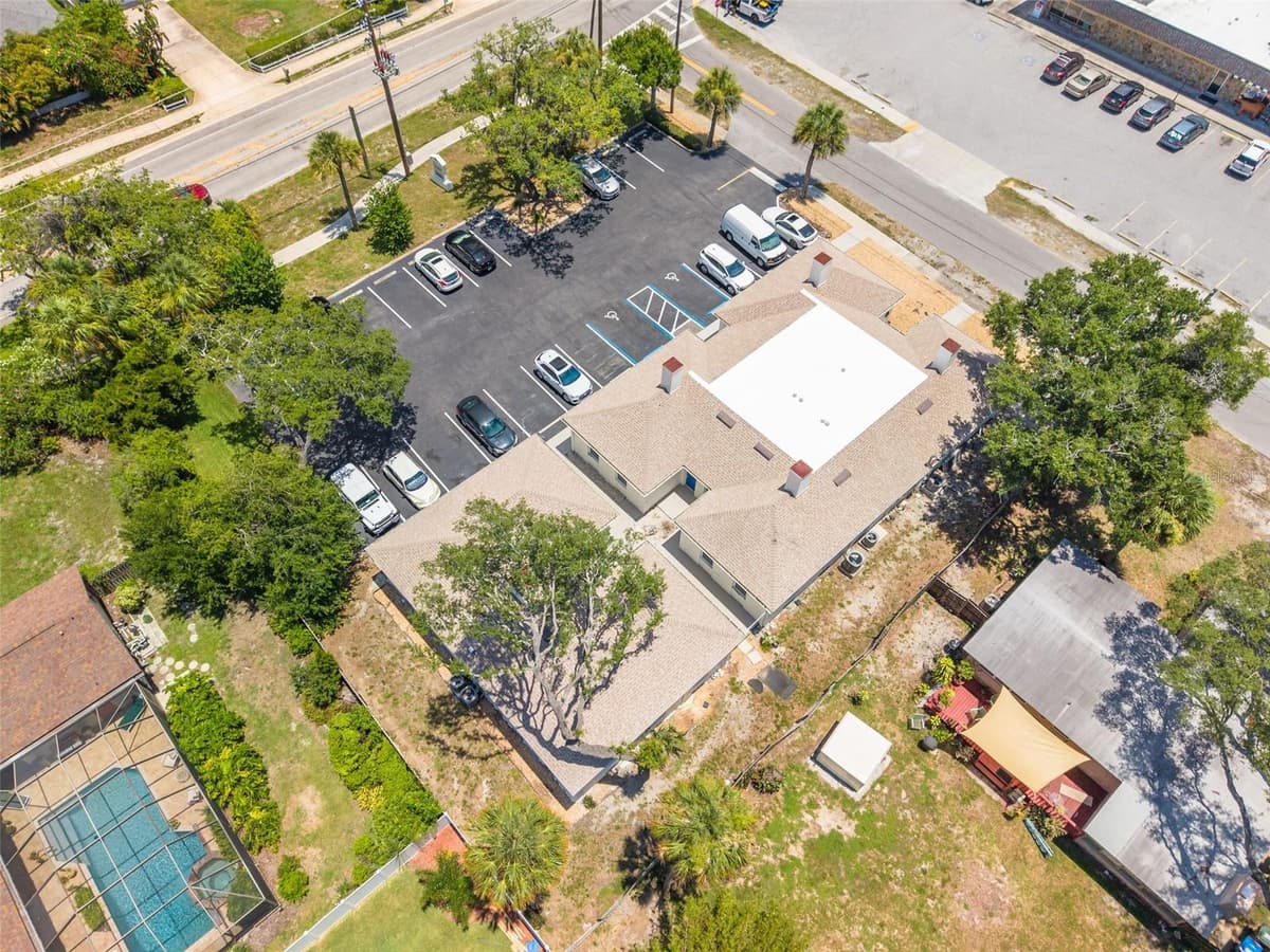 12800 INDIAN ROCKS ROAD — photo 12 of 14