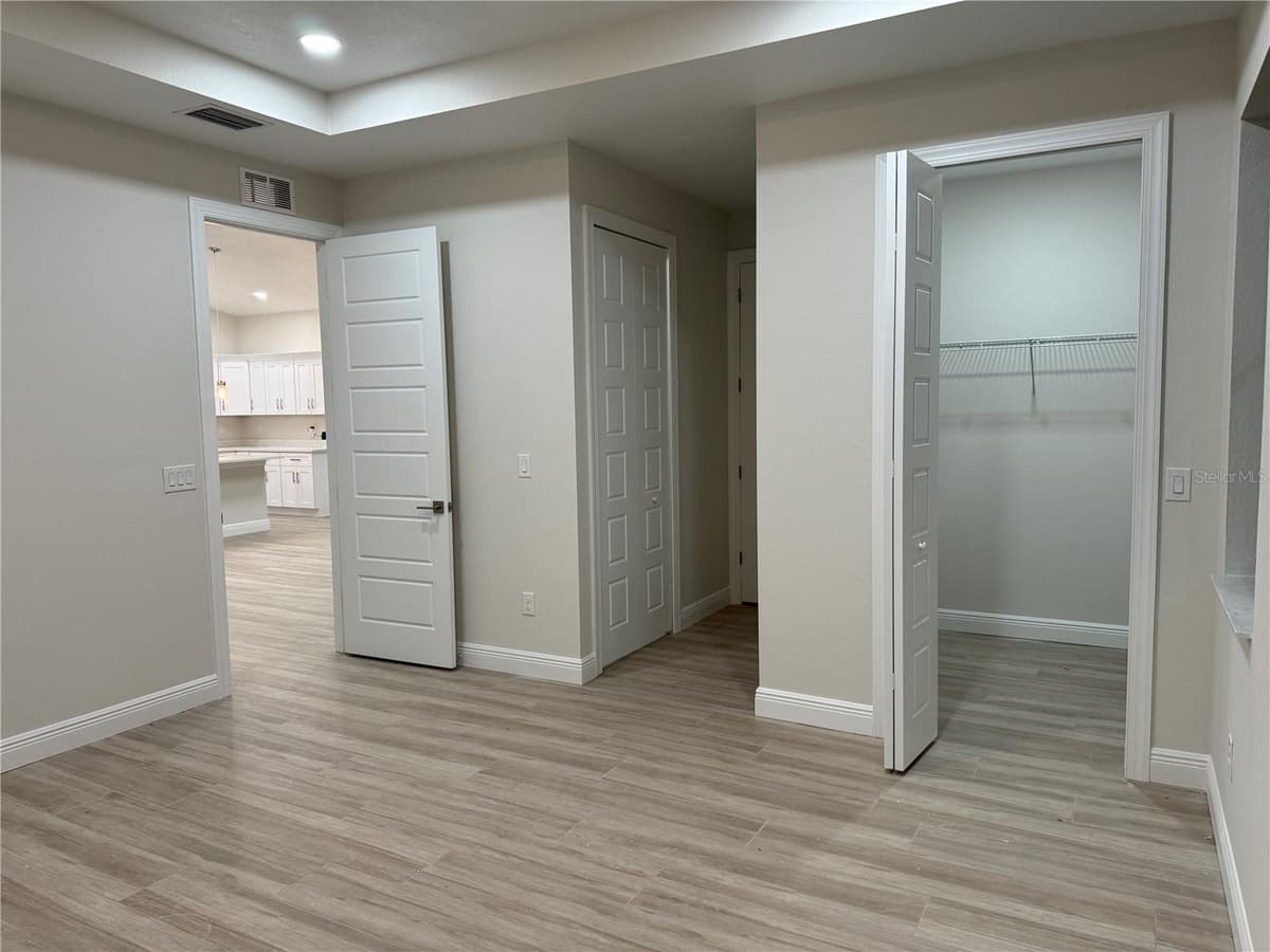 20296 RUTHERFORD AVENUE — photo 12 of 32