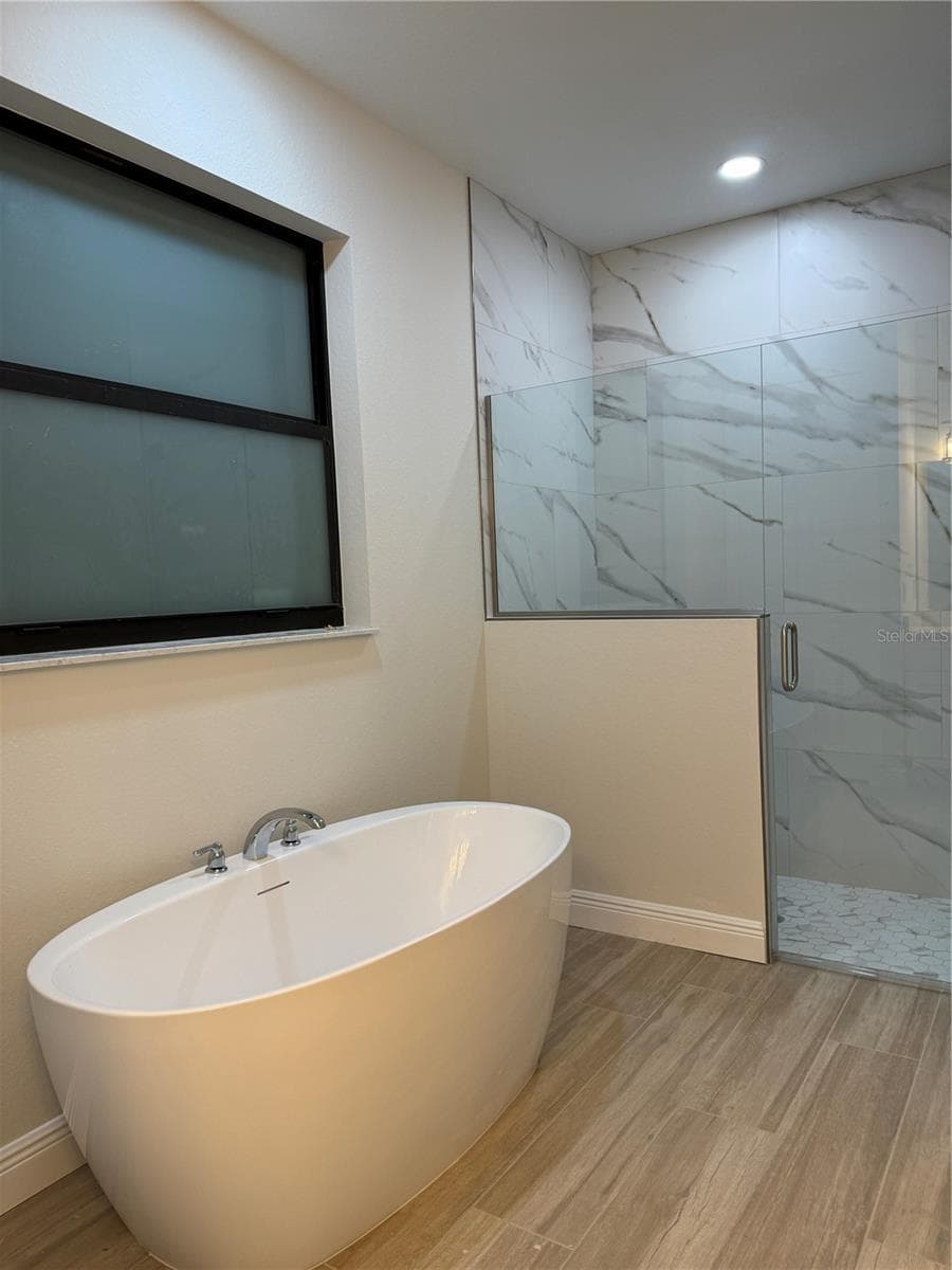 20296 RUTHERFORD AVENUE — photo 17 of 32