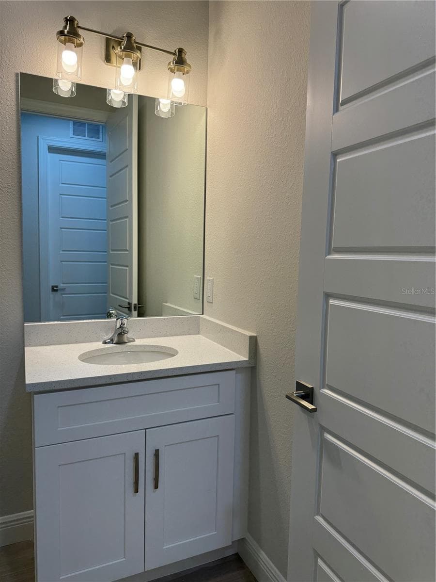 20296 RUTHERFORD AVENUE — photo 27 of 32