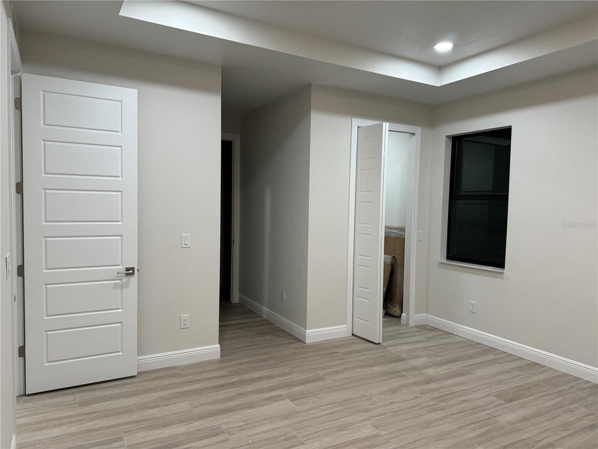 20296 RUTHERFORD AVENUE — photo 11 of 32