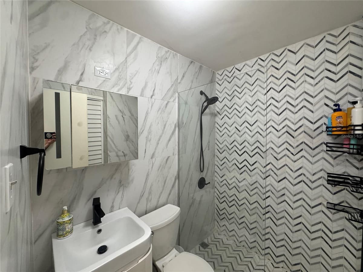 5757 AVE ISLA VERDE — photo 17 of 28