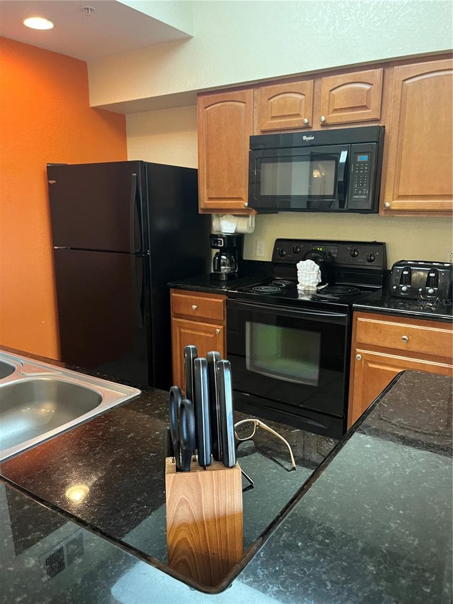 8101 RESORT VILLAGE DRIVE — photo 8 of 41