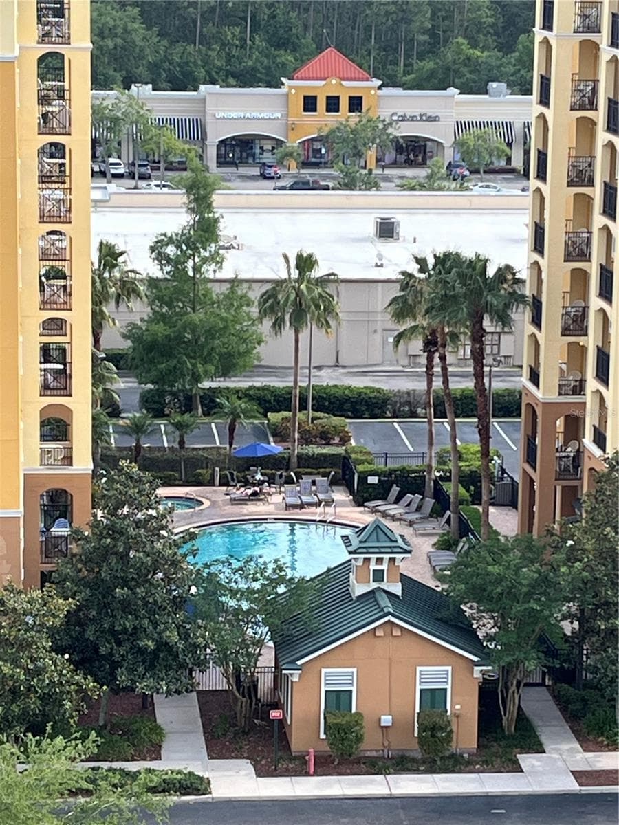 8101 RESORT VILLAGE DRIVE — photo 4 of 41