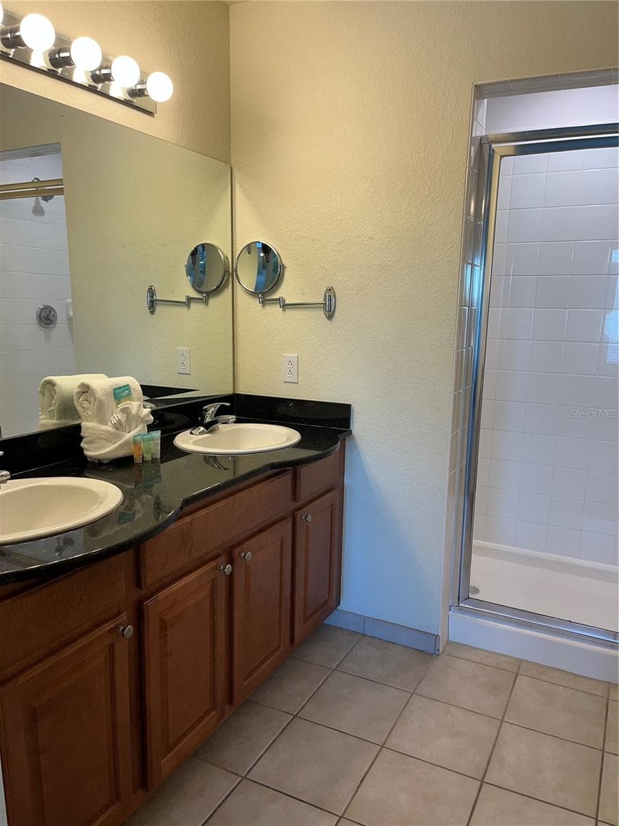 8101 RESORT VILLAGE DRIVE — photo 17 of 41
