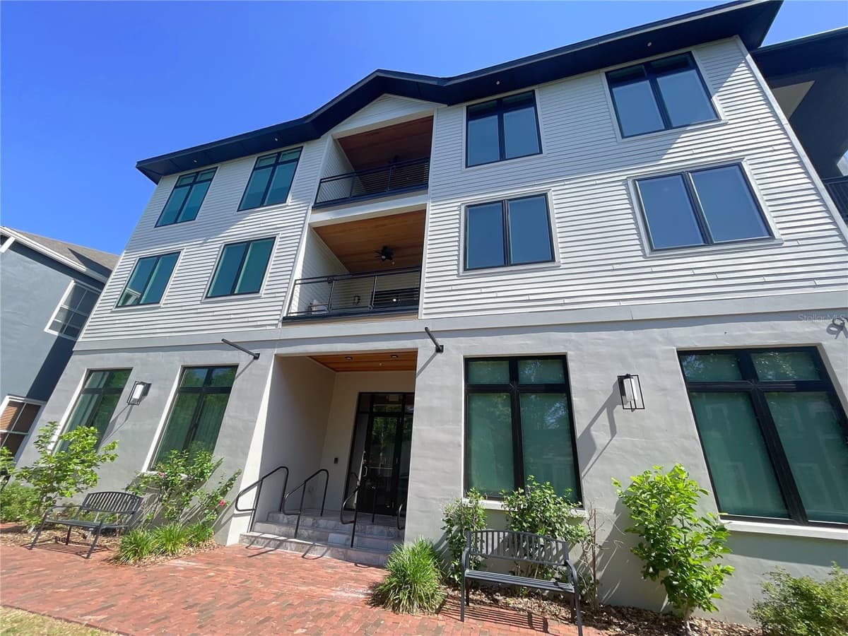9144 SW 49 PLACE — photo 1 of 12
