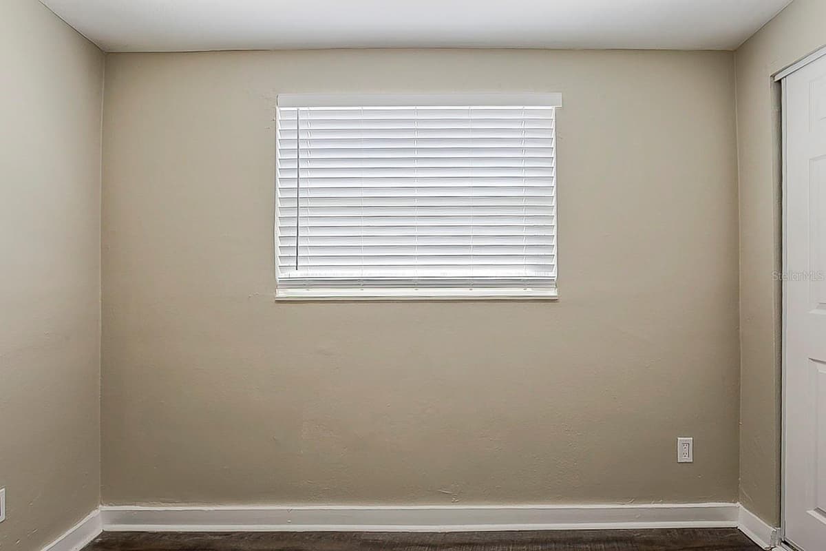 4010 EMERSON AVENUE — photo 10 of 23